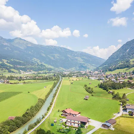 Salzmann Apartment